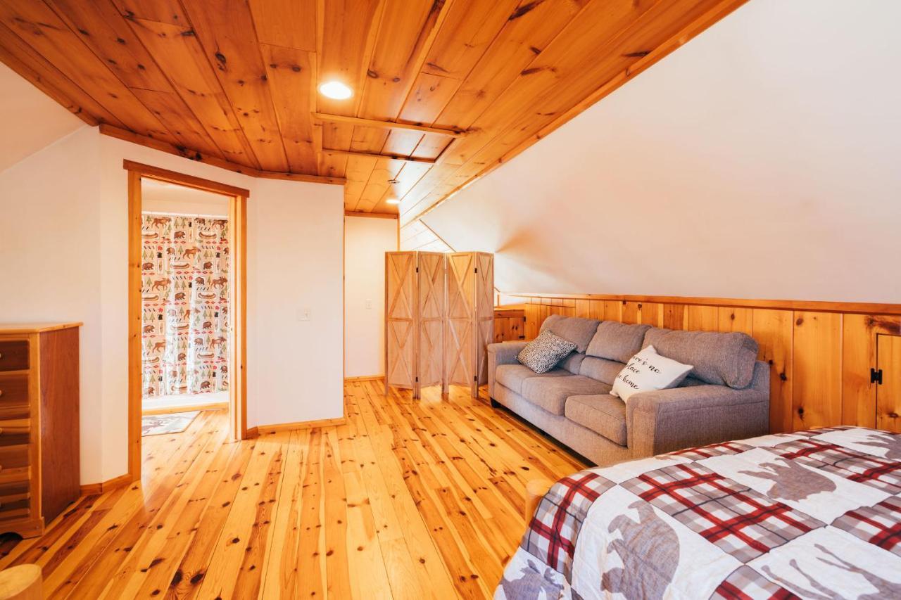 Ski Chalet W-Hot Tub, Only 3 Min To Sunday River Ski Lifts! Bethel Exteriör bild