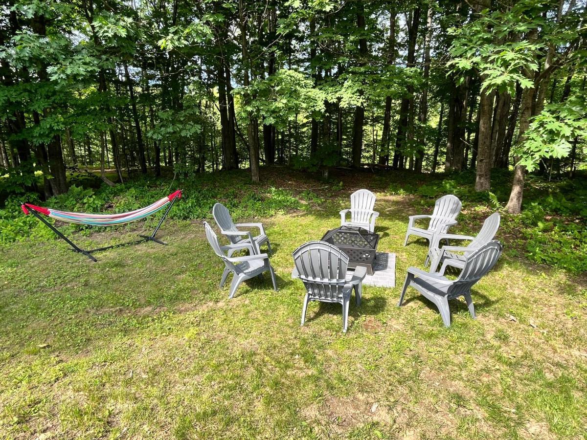 Ski Chalet W-Hot Tub, Only 3 Min To Sunday River Ski Lifts! Bethel Exteriör bild