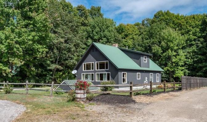 Ski Chalet W-Hot Tub, Only 3 Min To Sunday River Ski Lifts! Bethel Exteriör bild